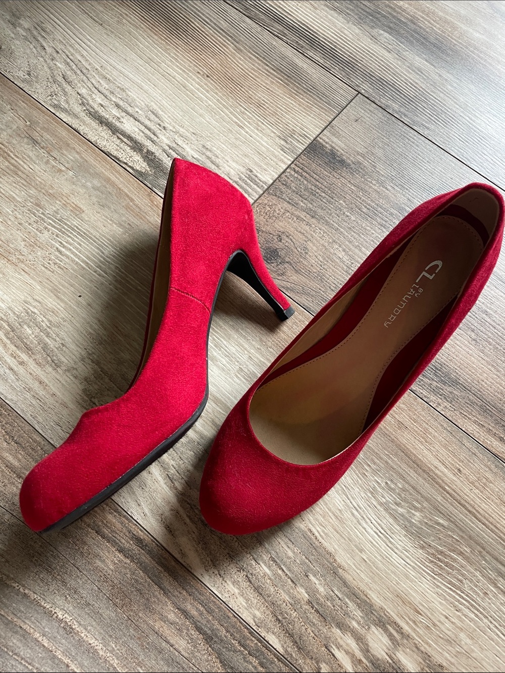 CL by Laundry Vibrant Red Suede Mid Heel Pumps